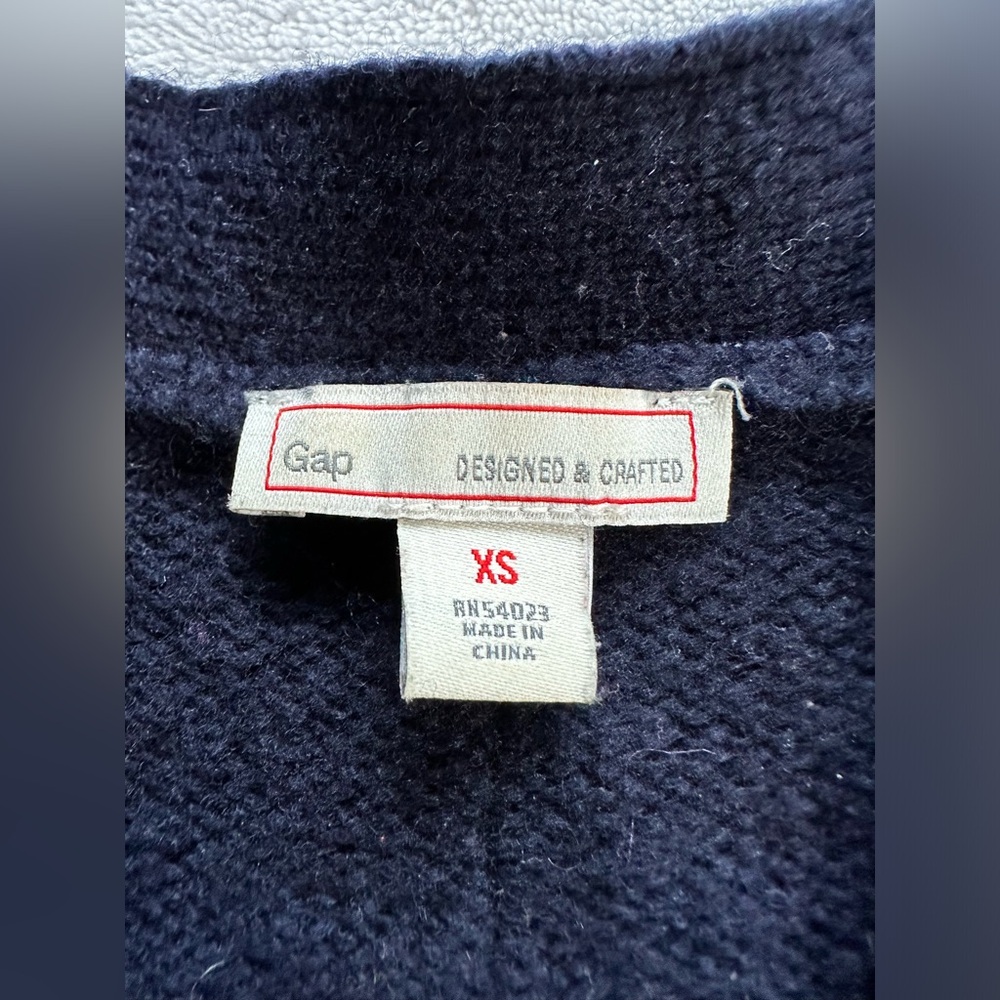 GAP Navy Cardigan - Picture 3 of 4